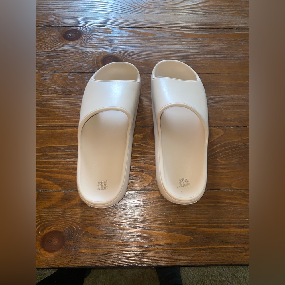Wild Fable Beige Mules